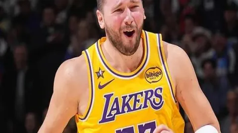 柯丝蒂·考文垂荣获国际奥委会主席十强荣誉。